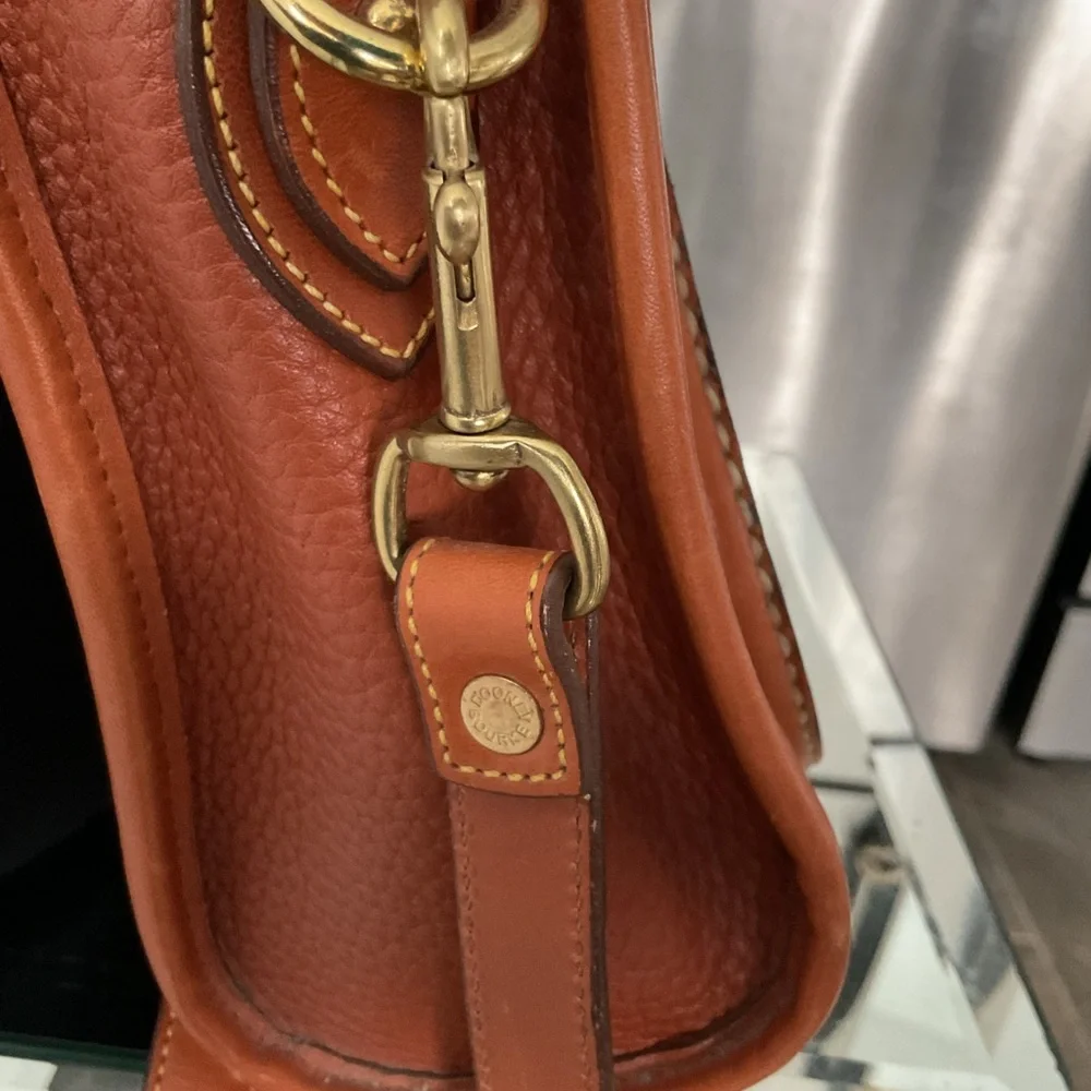 Vintage Dooney & Bourke Like New One Owner Clean Leather Satchel Crossbody Bag - Picture 5 of 7